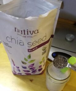 Nutiva USDA Organic Premium Nutrient-Dense Raw Black Chia Seeds with 3g Protein & 5g Fiber for Salads, Yogurt & Smoothies, Non-GMO, Vegan, Gluten-Free, Keto & Paleo, 32 Ounce (Pack of 1) 32 Ounce (Pack of 1) 65 71Uz1VIfE1L