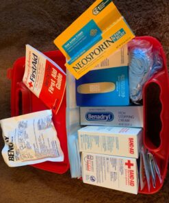 Johnson & Johnson All-Purpose Portable Compact First Aid Kit for Minor Cuts, Scrapes, Sprains & Burns, Ideal for Home, Car, Travel and Outdoor Emergencies, 140 Pieces Original Version 140 Piece Set 52 71VAD1B0AeL