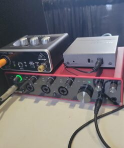 Behringer U-Phoria UM2 USB Audio Interface 1-Channel 47 71VKkx4jo9L