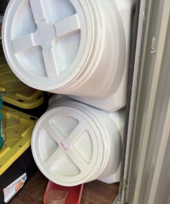 Gamma2 Vittles Vault Stackable Dog Food Storage Container, Up to 60 Pounds Dry Pet Food Storage, Made in USA 43 71VSxOi2dLL