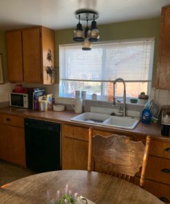 UNITARY Farmhouse Pendant Lights Kitchen Island, Kitchen Light Fixtures, Rustic Dining Room Light Fixture with 3 E26 Bulb Sockets, Black Metal and Glass Jar Chandelier, Ceiling Pendant Light Fixtures 30 71VdWARVXkL