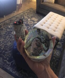 3 White Sage Smudge Gift Kit - Abalone Shell, Feather, Stand, Instructions & More - Smudging, Cleansing, Healing & Stress Relief Standard with Feather, Stand & Chakra Bracelet 35 71ViR0CTxdL
