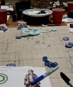 Chessex Role Playing Play Mat: Battlemat Double-Sided Reversible Mat for RPGs and Miniature Figure Games (26 in x 23 1/2 in) Squares/Hexes 44 71Volk6zNkL 1