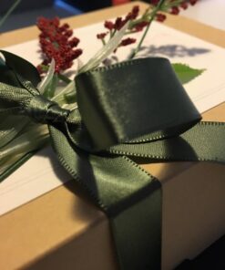 Organic Luxury Handmade 4 Bar Soap Gift Set by KEOMI NATURALS - Gift Boxed & Ready to Give - 100% Pure Essential Oils - PAMPER THEM w/LUXURY WHILE LIFTING THEIR SPIRITS 23 71Vwq aaNdL