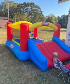 Little Tikes Jump 'n Slide Inflatable Bouncer Includes Heavy Duty Blower With GFCI, Stakes, Repair Patches, And Storage Bag, for Kids Ages 3-8 Years Jump 'n Slide Bounce House 46 71W1OBiH9TL