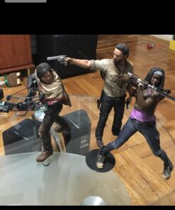 McFarlane Toys The Walking Dead TV 10" Rick Grimes Deluxe Figure 34 71W75UDIugL