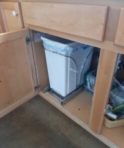 Household Essentials Glidez Chrome-Plated Steel Pull-Out/Slide-Out Discreet Single 9 Gallon Plastic Trash Can for Under Cabinet Use - Fits Standard Size Cabinet, Chrome and White 9 Gallon - Single Trash Can 33 71WTNIJ8BmL