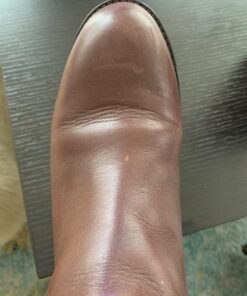 Weiman Leather Cleaner & Conditioner - 12 Fl Oz - Non Toxic Cleans Conditions and Restores Leather Surfaces - UV Protectants Help Prevent Cracking or Fading of Leather Couches Car Seats Shoes Purses 38 71WUifm8UPL