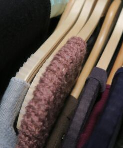 JS HANGER Lightweight Non Slip Wooden Hangers - 10 Pack Heavy Duty Wood Coat Hangers with Soft Stripes for Camisole, Jacket, Dress Clothes, Sweater, Natural Finish 39 71WbUPaZTeL