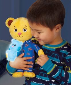 Daniel Tiger's Neighborhood Snuggle and Glow Plush Toy 8 71Wp6evBbXL