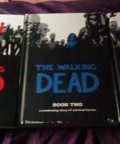The Walking Dead: A Continuing Story of Survival Horror, Book 1 19 71XEUypxFlL