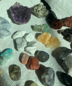 DANCING BEAR Rock, Mineral & Geodes Treasure Hunt Activity Kit (200 Pc Set) Real Shark Teeth Fossils, ID Sheet & Rock Book, STEM Rock, Mineral & Geodes Collection 56 71Xius84GTL