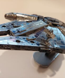 Metal Earth Fascinations ICONX Premium Series Star Wars Millennium Falcon 3D Metal Model Kit 32 71XoDiAs3rL