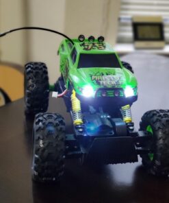 Maisto R/C 27Mhz (3-Channel) Rock Crawler Radio Control Vehicle (Colors May Vary) 54 71XrNDSeKDL