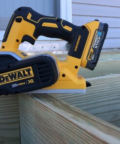 DEWALT 20V MAX Planer, 30,000 Cuts Per Minute, 2 mm Cut Depth, Brushless Motor, Bare Tool Only (DCP580B) Planer Only 51 71XuHDDNqtL