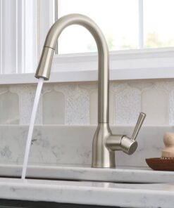 Moen Adler 87233SRS Spot Resist Stainless Zinc Pull Down Kitchen Faucet with Power Clean, Button, and Retractable Wand, ADA Compliant, Classic Style, Fashion-forward, Built to Last Standard 26 71Y99eK7bcL