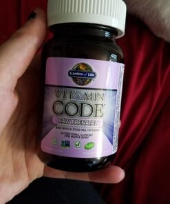 Garden of Life Prenatal Multivitamin for Women with Iron, Folate & Vitamin C and D3 for Neural Development & Probiotics for Immune Support – Vitamin Code – Non-GMO, Gluten-Free, Kosher, 10 Day Supply 30 Count (Pack of 1) 34 71YaJu RACL