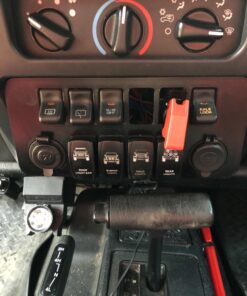 Attwood 11862-6 Universal 12V Cigarette Lighter Adapter Socket Outlet for Marine/RV with Mounting Kit, Black 16 71YfDf1DML