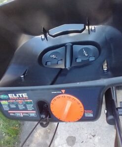 Scotts Elite Spreader for Grass Seed, Fertilizer, Salt and Ice Melt, Durable Push Spreader Holds up to 20,000 sq. ft Product Single Pack 61 71YmX5gPmL