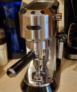 De'Longhi Dedica EC680M, Espresso Machine, Coffee and Cappucino Maker with Milk Frother, Metal / Stainless, Compact Design 6 in Wide, Fit Mug Up to 5 in 25 71YnmHggbL