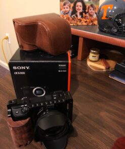 Fotodiox Reversible Lens Hood Kit for E-Mount PZ 16-50mm F3.5-5.6 OSS E-Mount Power Zoom Lens, Reversible Tulip Flower Hood w/Cap 51 71Z4fjyoSwL