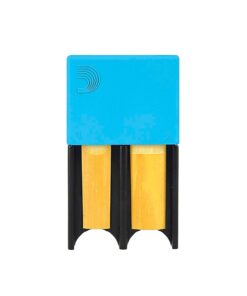 D'Addario Woodwinds Reed Guard - Sax & Clarinet Reed Case - Fits Reeds for Eb Clarinet, Bb Clarinet, Soprano Saxophone, & Alto Saxophone - Holds 4 Reeds - Prevents Warping - Blue