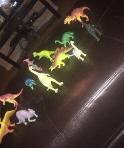 Fun Central 12 Pieces - Jumbo Plastic Dinosaur Figures in Bulk Party Favors for Kids and Toddlers - Assorted Designs 32 71ZDdFpJDTL