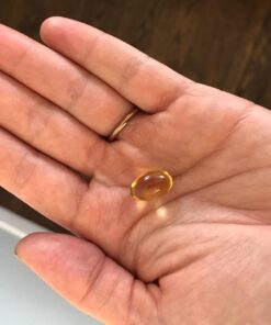 Garden of Life Oceans Mom Prenatal Fish Oil DHA, Omega 3 Fish Oil Supplement - Strawberry, 350mg Prenatal DHA Pregnancy Fish Oil Support for Mamas, Babys Brain & Eye Development, 30 Small Softgels 36 71ZLB NRTL