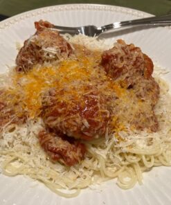 Professional Cheese Grater - Stainless Steel, XL Size, 4 Sides - Perfect Box Grater for Parmesan Cheese, Vegetables, Ginger - Dishwasher Safe - Black 31 71ZNhhJRrFL