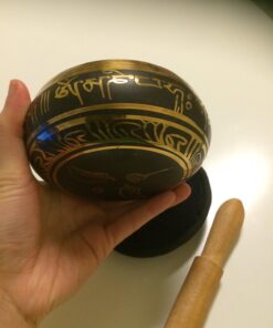 DharmaObjects Tibetan Meditation Om Mani Padme Hum Peace Singing Bowl With Mallet Small Black 22 71ZbcP0F0tL