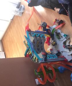 Hot Wheels Ultimate Garage Playset, Standard Packaging 31 71Zhu54aUDL