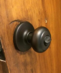 Kwikset Cove Bed/Bath Knob in Venetian Bronze 22 71axnnrZbhL
