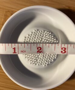 Kyocera 3.5” Ceramic Grater For Ginger, Cheese, Garlic, and More, Essential Kitchen Tool, White 3-1/2-Inch 34 71b5w66hBvL