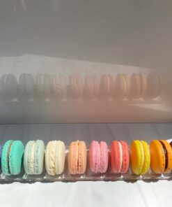 Jusalpha® Clear Acrylic Macaron/Cookies Display Tray (Capacity:10) 1 Capacity:10 11 71b6tIJd8wL