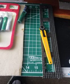 US Art Supply 12" x 18" Green/Black Professional Self Healing 5-Ply Double Sided Durable Non-Slip Cutting Mat Great for Scrapbooking, Quilting, Sewing and all Arts & Crafts Projects 1 24 71bCzjGHpTL