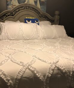 Lush Decor Avon Comforter Ruffled 3 Piece Bedding Set with Pillow Shams, King, White 28 71bIfYGDgCL