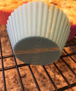 Mirenlife Silicone Cupcake Liners Reusable Silicone Baking Cups Nonstick Muffin Molds Easy Clean Silicone Muffin Liners, 24 Pieces in 8 Rainbow Colors 37 71bThNS1EpL