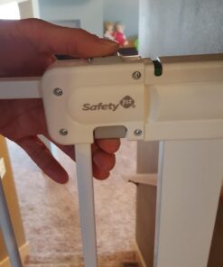 Safety 1st Easy Install 36" Extra Tall & Wide Gate, Fits Between 29'"And 47" 1 Count (Pack of 1) Extra Tall and Wide White 40 71buS6Wf2L