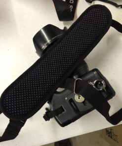 Altura Photo Camera Neck Strap w. Quick Release & Safety Tether For Photographers - Adjustable DSLR Camera Strap for Sony, Nikon & Canon - Safe & Secure Camera Strap 51 71cCct8b3hL