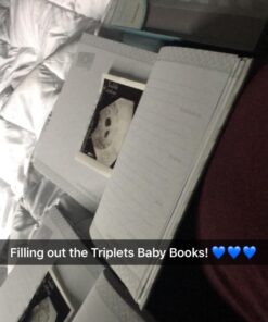 Pearhead First 5 Years Chevron Baby Memory Book, Clean-Touch Baby Safe Ink Pad for Baby’s Handprint or Baby’s Footprint, Gender Neutral Baby Milestone And Pregnancy Book, Gray Gray Chevron Babybook 51 71cLSxkSh3L