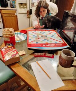 Hasbro Gaming Scrabble Deluxe Edition (Amazon Exclusive) 40 71cPXa0FPhL