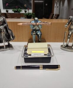 Crusader Knight Statue Silver Finishing Cold Cast Resin Statue 7" (8712) 9 71cRcPA6nL