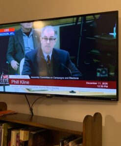 Mounting Dream TV Wall Mount Swivel and Tilt for Most 26-55 Inch TV, TV Mount Perfect Center Design, Full Motion TV Mount Bracket with Articulation, up to VESA 400x400mm, 60 lbs, MD2377 49 71cY3KdnIdL