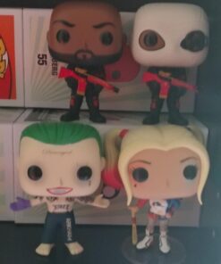 Funko POP Movies: Suicide Squad Action Figure, The Joker Shirtless 30 71d0zM8G6zL