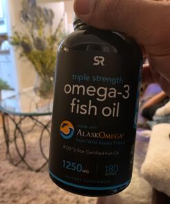 Sports Research Triple Strength Omega 3 Fish Oil 1250mg from Wild Alaska Pollock | Burpless Fish Oil Supplement with Omega-3 EPA & DHA |Sustainably Sourced, Non-GMO, Gluten Free - 180 Softgels 180 Count (Pack of 1) 47 71dI77ul3ZL
