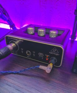 Behringer U-Phoria UM2 USB Audio Interface 1-Channel 38 71dM7309ucL