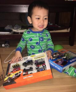 Hot Wheels Basic Car 9-Pack of 1:64 Scale Vehicles with 1 Exclusive Car, Modern & Vintage Models, Toy for Collectors & Kids 3 Years Old & Older 25 71dhGyE4RUL