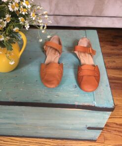 Bick 4 Leather Conditioner and Leather Cleaner 8 oz - Will Not Darken Leather - Safe For All Colors of Leather Apparel, Furniture, Jackets, Shoes, Auto Interiors, Bags & All Other Leather Accessories 29 71dkk5oQghL