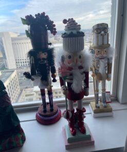 Hollywood Nutcrackers Kurt Adler 19-Inch Hollywood Wine Nutcracker, Black 6 71dsXgAryJL