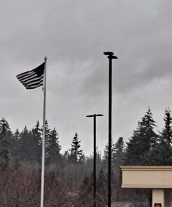 G128 American USA Flag | 4x6 Ft | StormFlyer Series Embroidered 220GSM Spun Polyester | Country Flag, Embroidered Stars, Sewn Stripes, Indoor/Outdoor, Brass Grommets, Heavy Duty, All Weather 28 71e1yW3LIQL